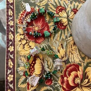 NWT, Cardtina Leigh, Ltd., hand beaded, sterling silver clasps, Christmas